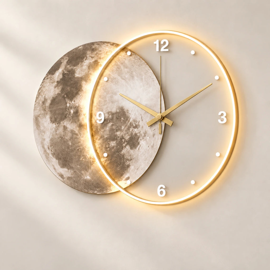 Grande horloge murale moderne avec LED — vue de trois quarts