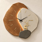 Horloge murale moderne LED à motif cerf — vue rapprochée sur mur