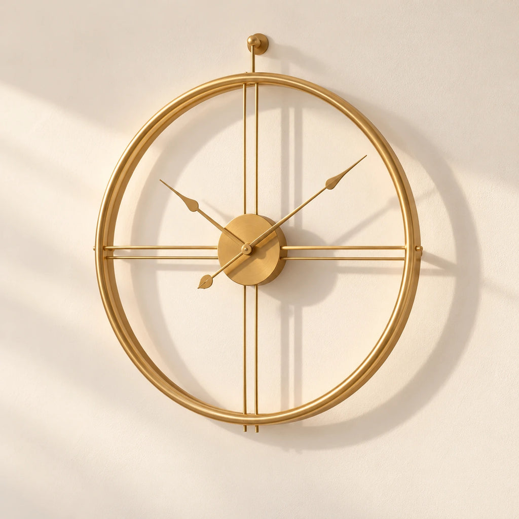 Horloge murale design à cercle ouvert — vue de trois quarts