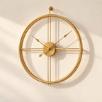 Horloge murale design à cercle ouvert — vue de trois quarts