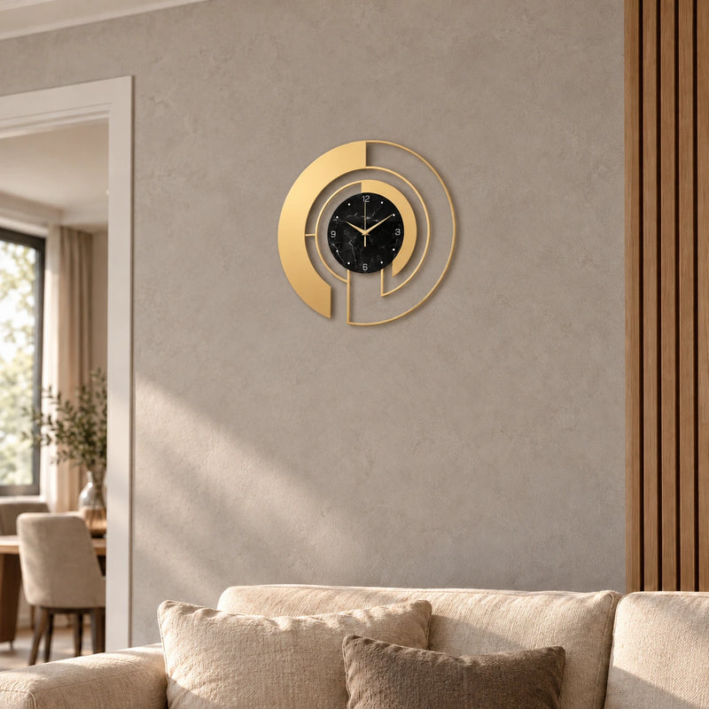 Horloge métal et acrylique — largeur 45 cm — proportions corrigées