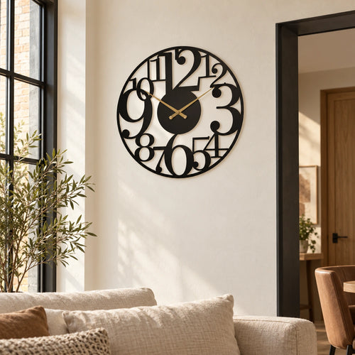Horloge murale circulaire en métal — 60 cm — mise en situation