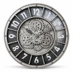 Horloge murale industrielle à décor engrenages — vue studio