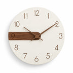 Horloge murale scandinave bois et blanc — 30 cm — vue studio